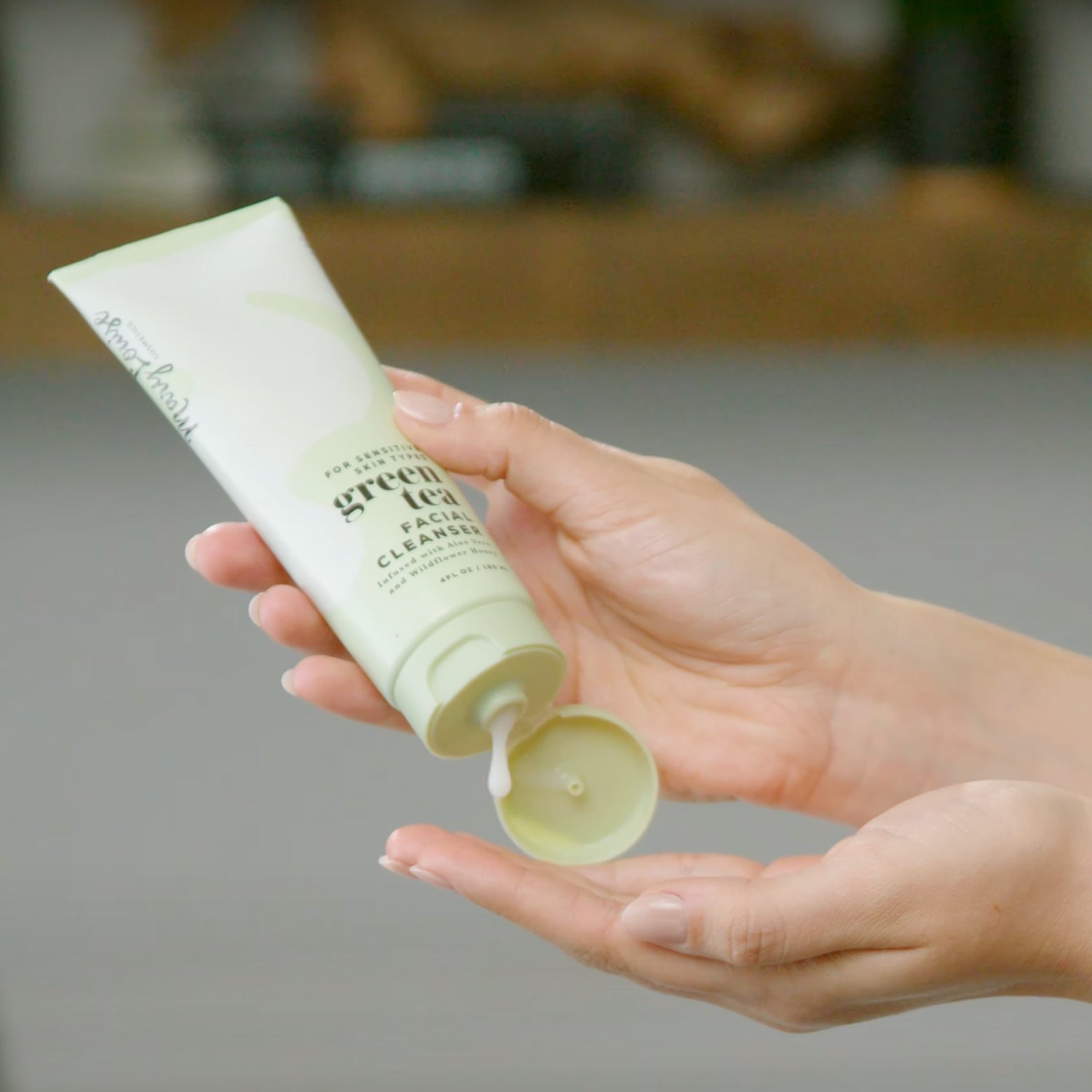 GREEN TEA FACIAL CLEANSER - MARY LOUISE COSMETICS